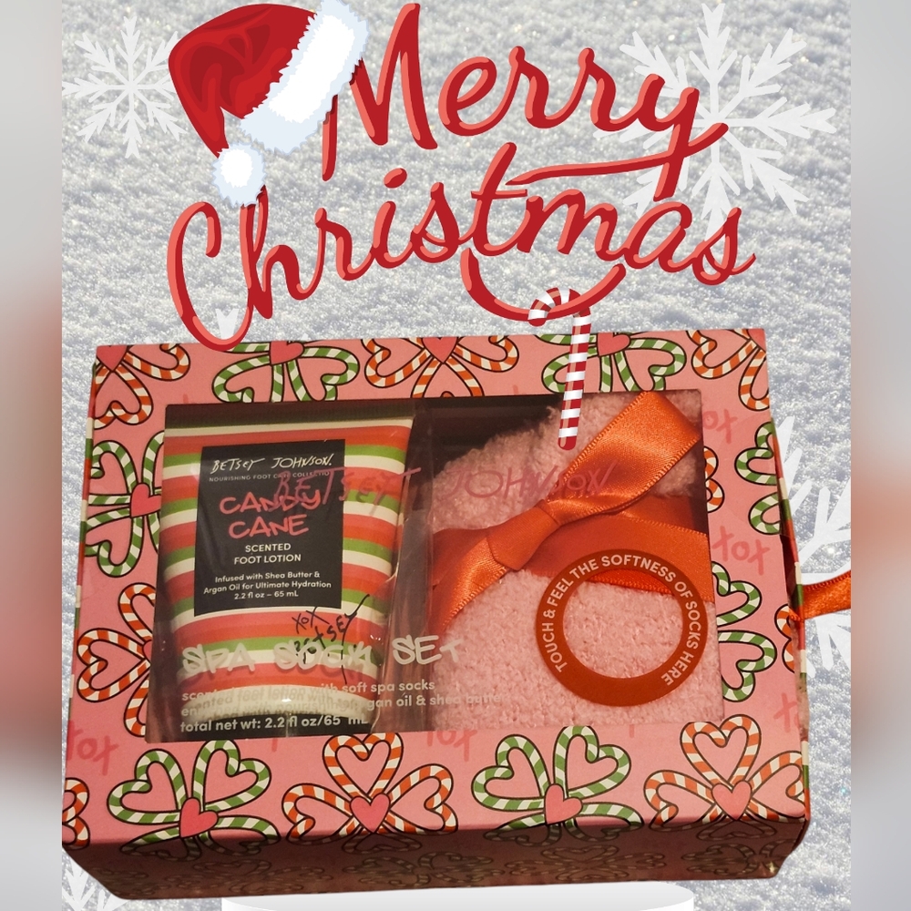 Betsey Johnson Candy Cane Scented Foot Spa Kit💅 NEW IN ORANAMENT BOX